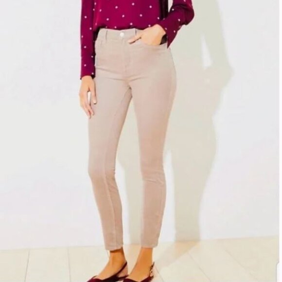 NWOT LOFT Curvy Fit High Waist Skinny Corduroy Tan Pant Size 4/27 - Picture 1 of 11